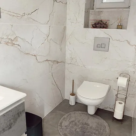 شقة Zene Living Luxury ستراتونيون
