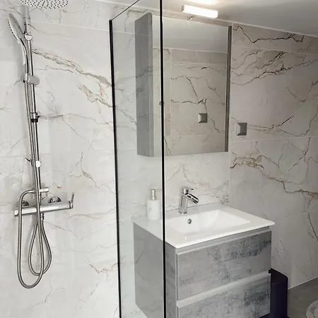 Zene Living Luxury Стратонион