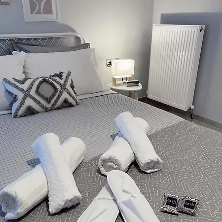 Zene Living Luxury Lägenhet Stratonion