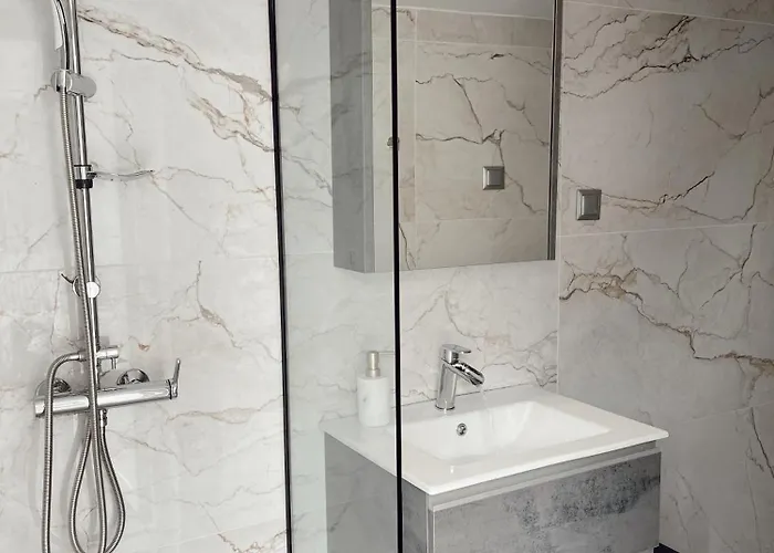 Zene Living Luxury Stratonion